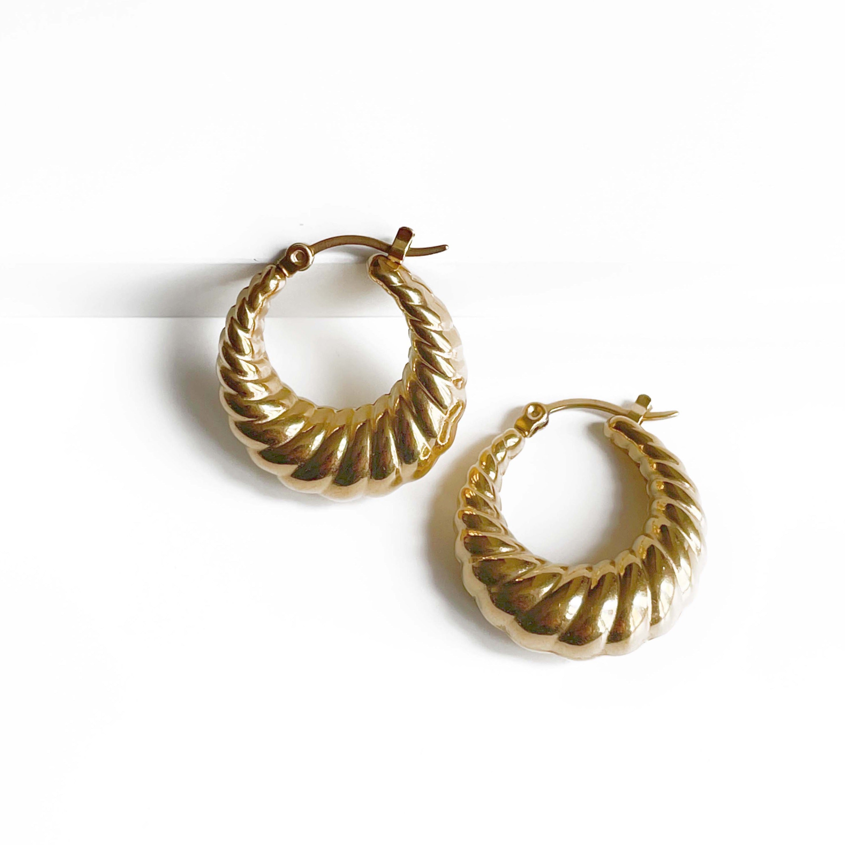 Diera Luxe 18k Gold Plated Hoops