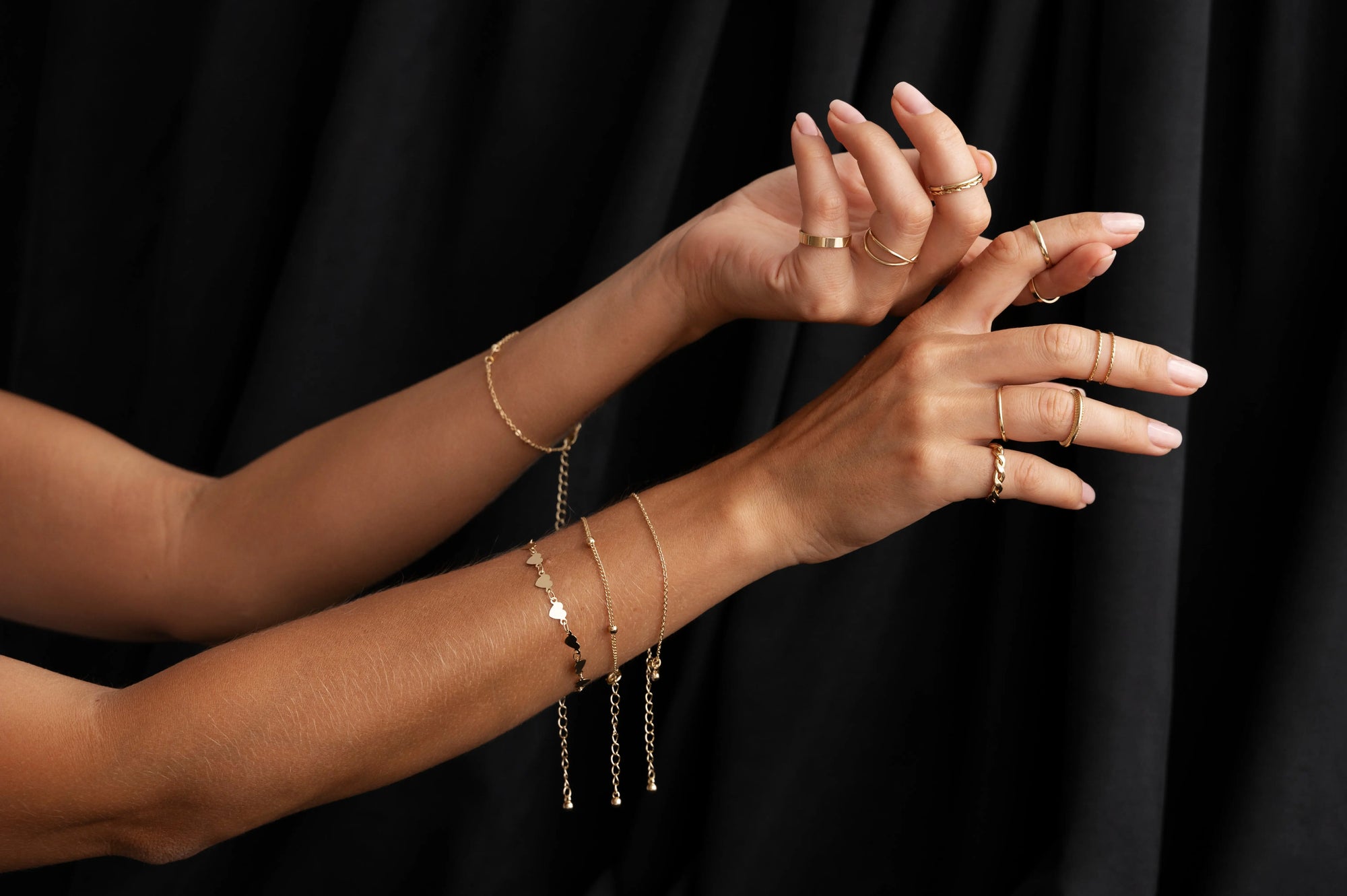 A Complete Guide To Minimalist Fashion Jewellery Styles