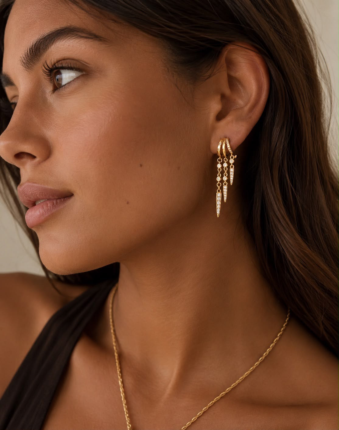 Can You Wear a Necklace With Statement Earrings?
