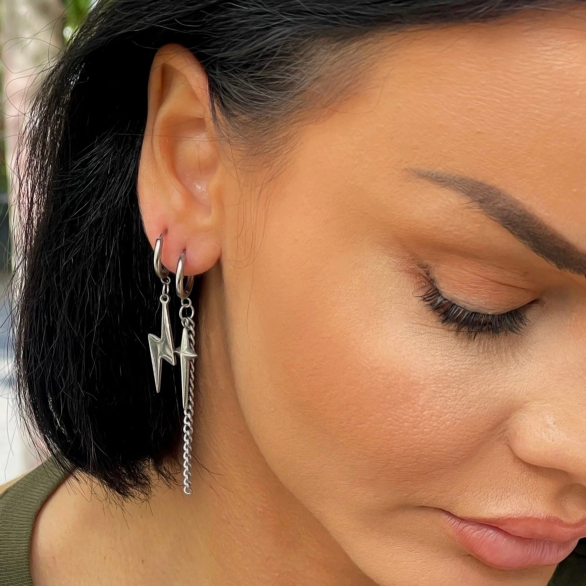 Bright Earrings Trends Fashion Lovers Are Wearing This Year