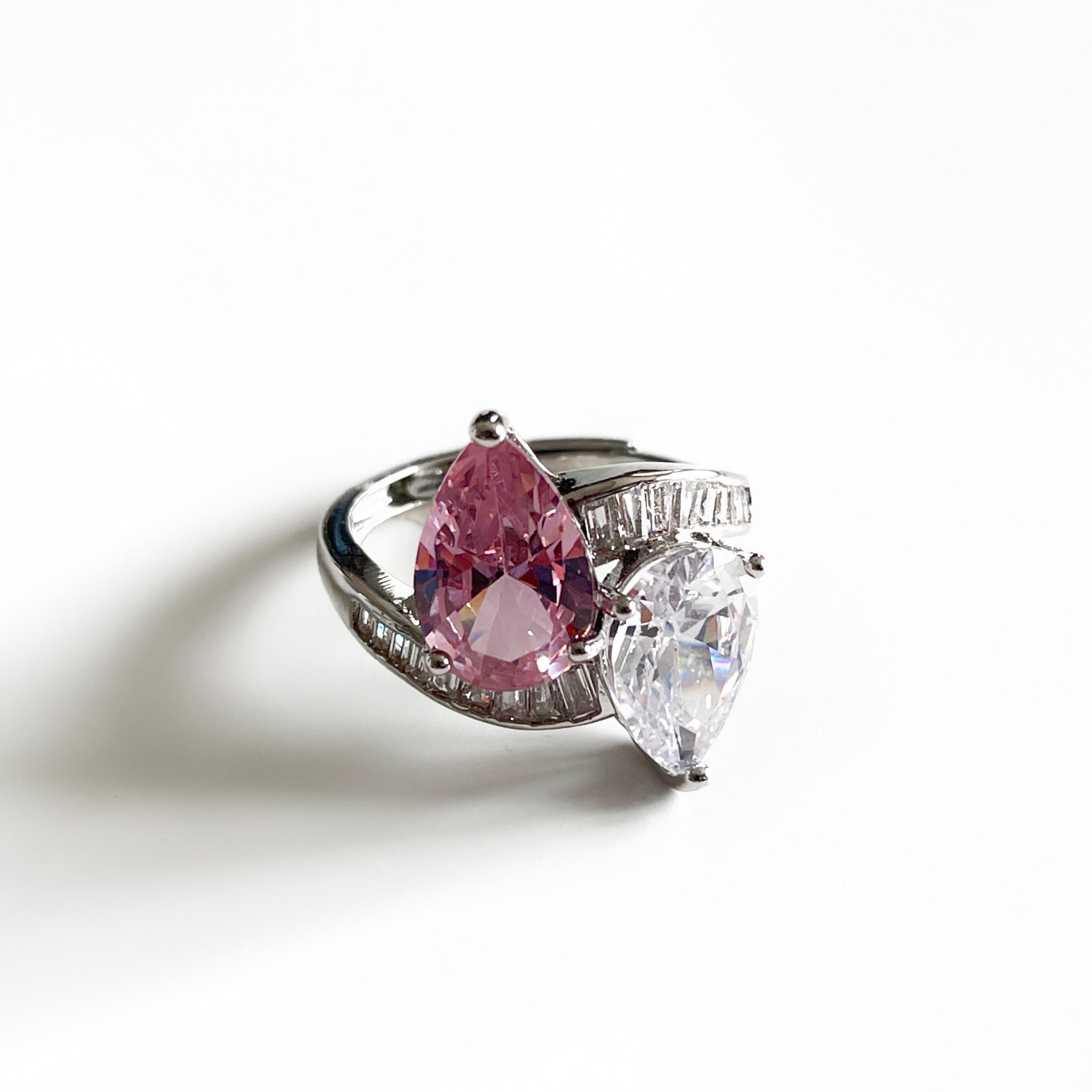 Evelyn Statement Jewelled Ring