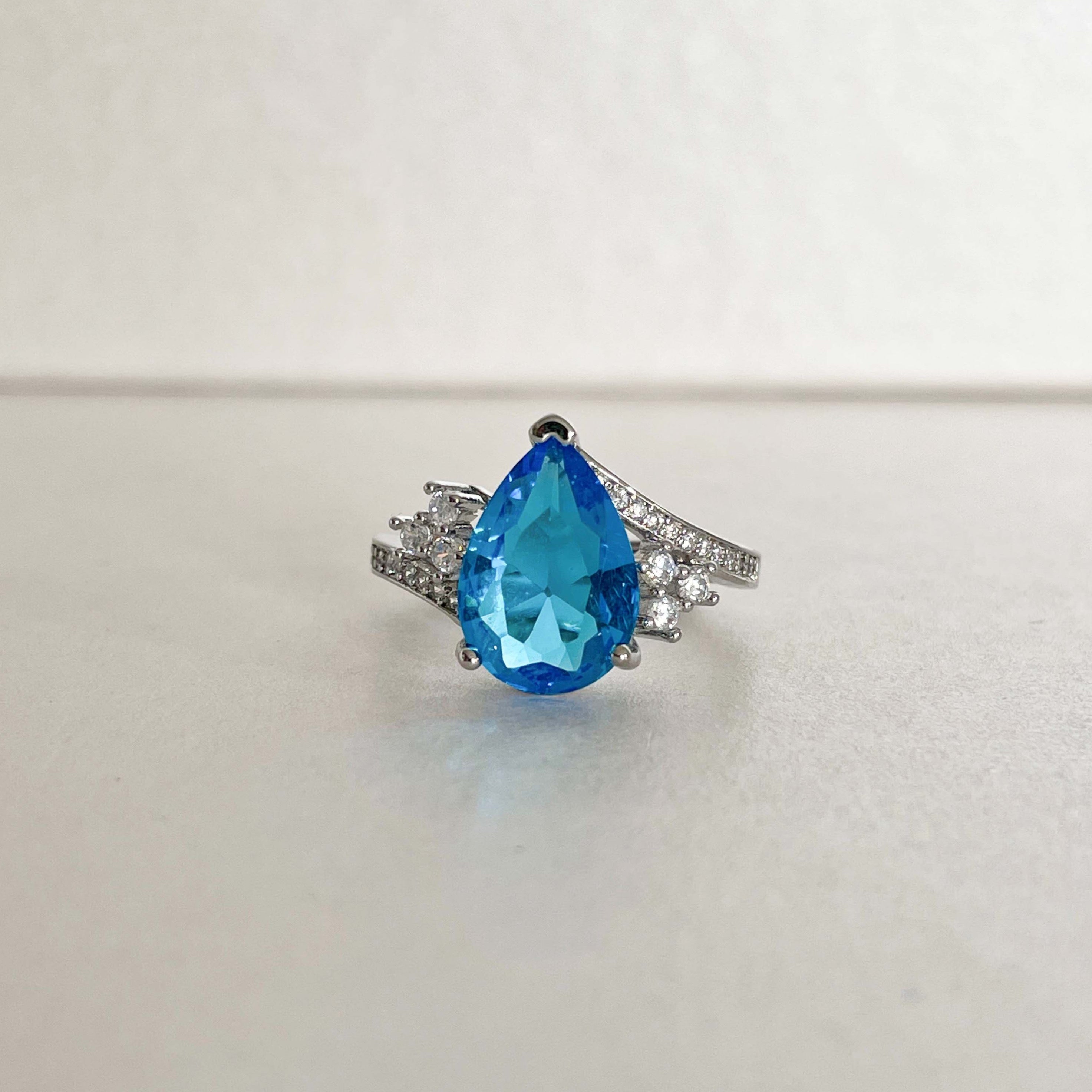 Verity Statement Jewel Cocktail Ring
