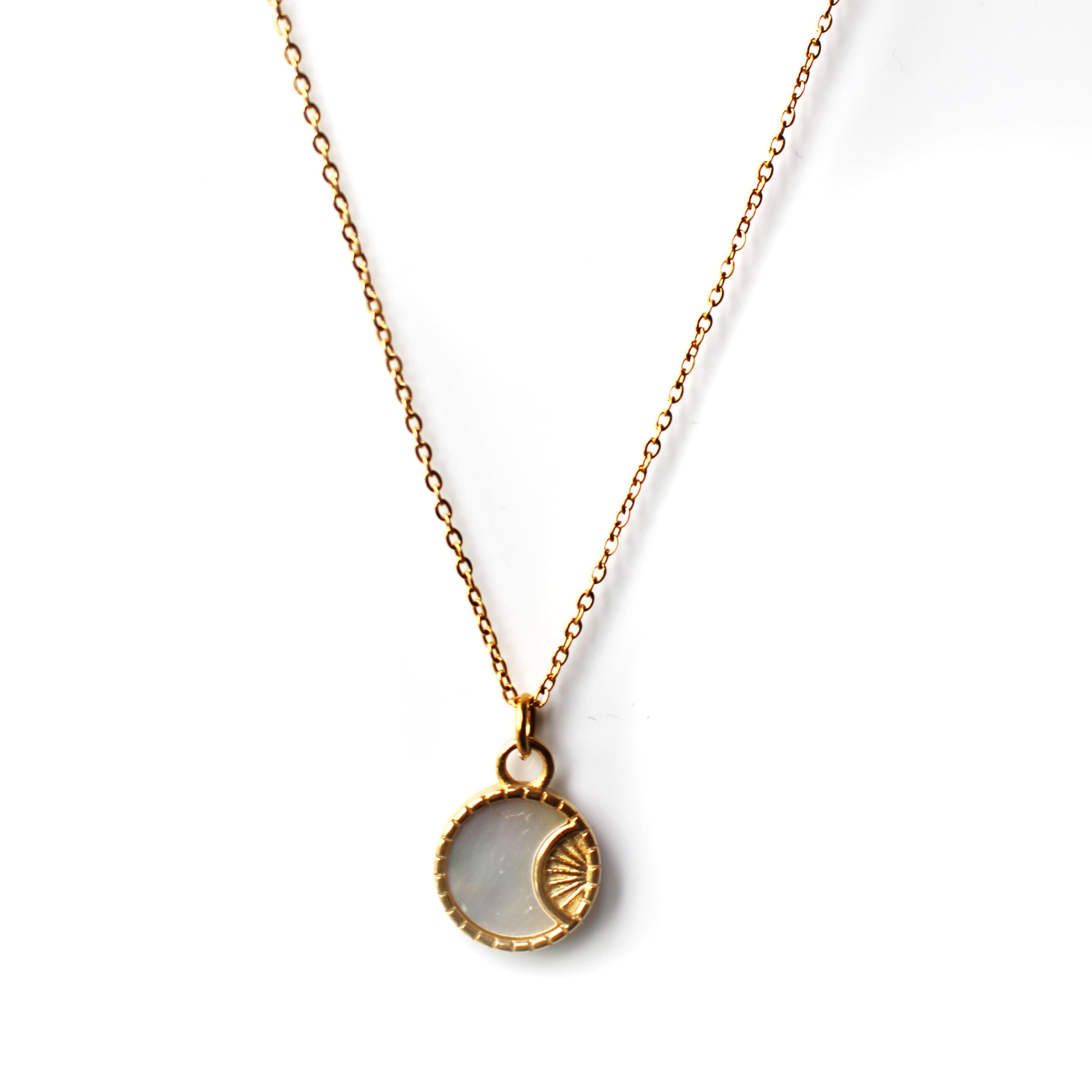 Neva Luxe 18k Gold Plated Pendant Necklace