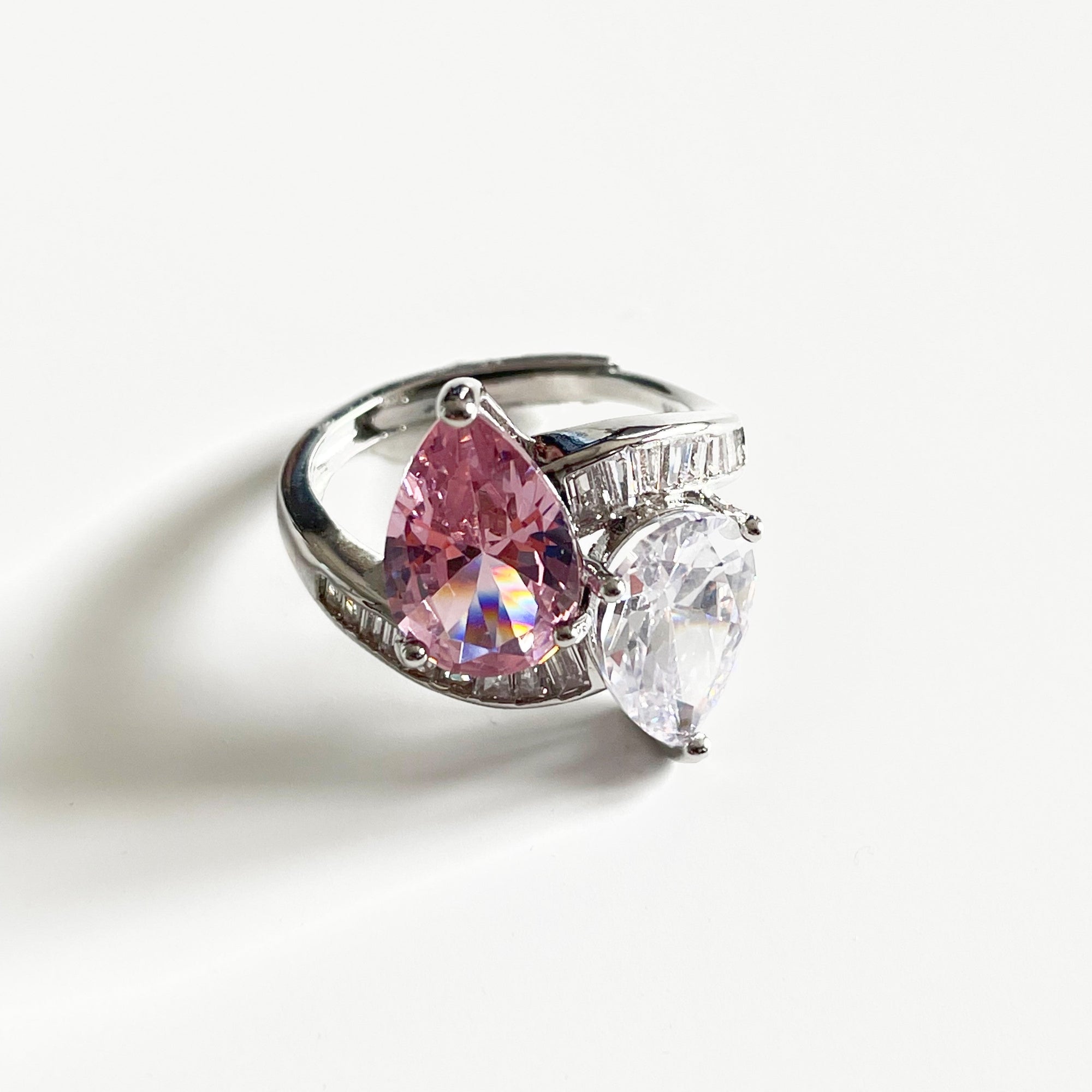 Evelyn Statement Jewelled Ring