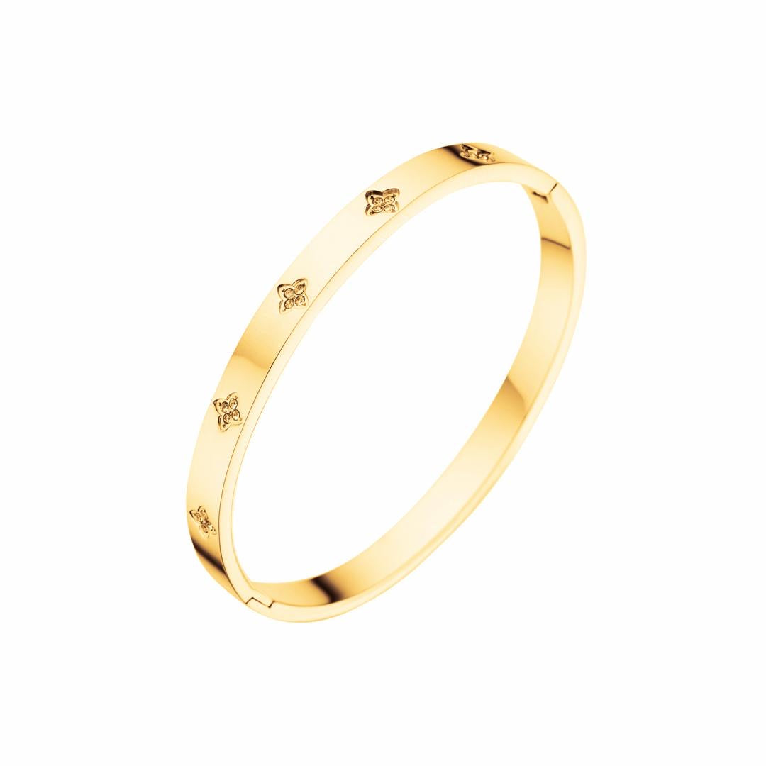 Avana Luxe 18k Gold Plated Clover Bangle