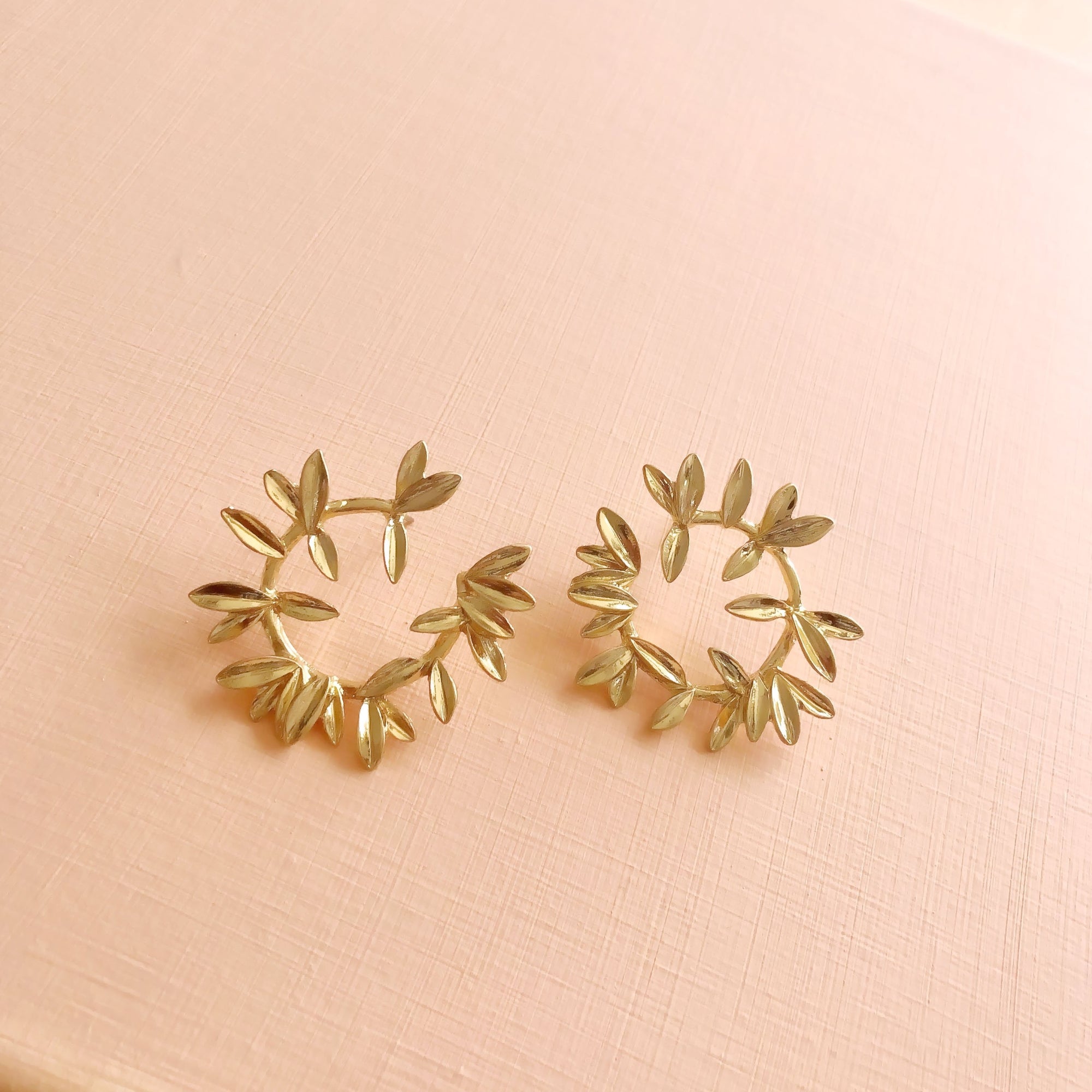 Tia Gold Wreath Earrings