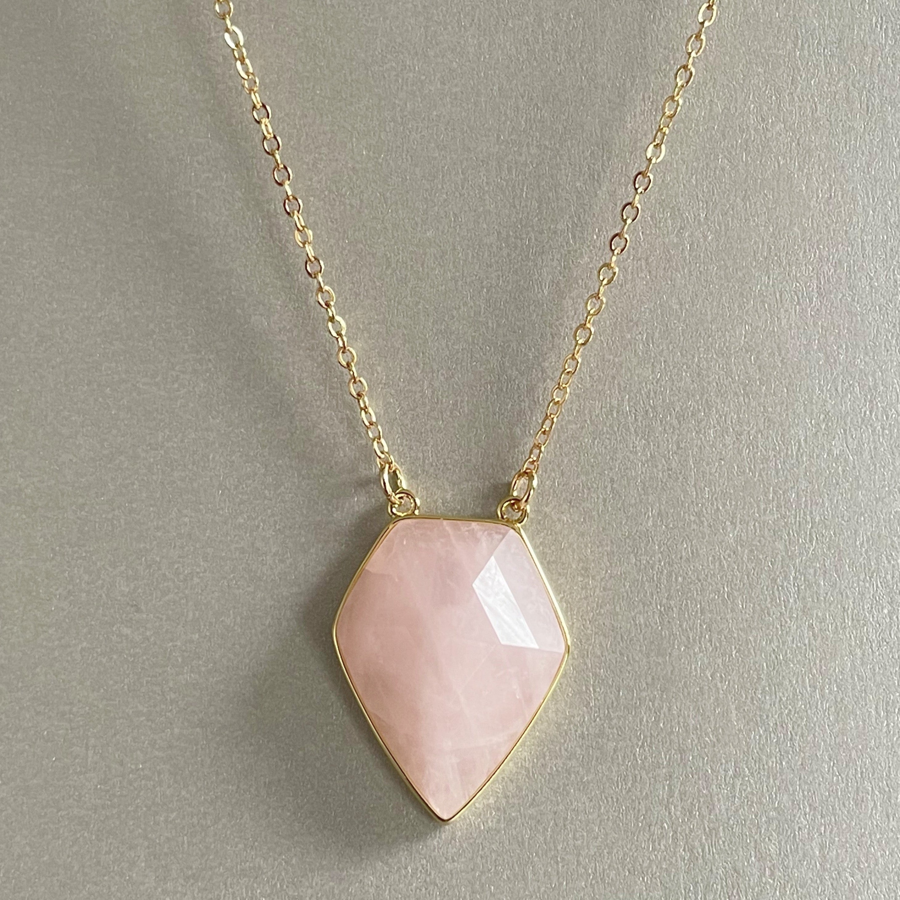 Women's Rose Quartz Necklace 